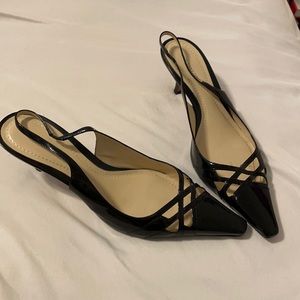 Size 9 Black patent leather kitten heels